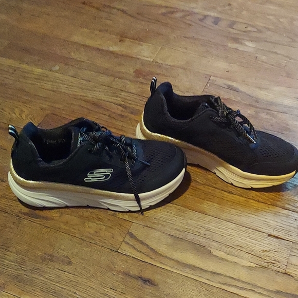 Skechers Black and Gold Women's Shoes - Picture 4 of 11
